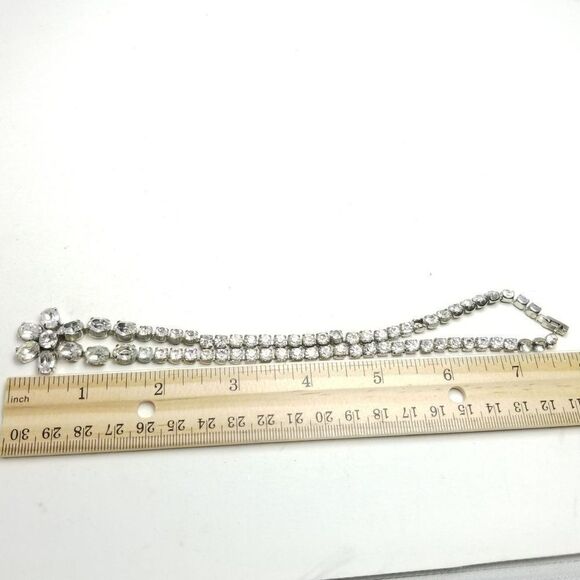 Vintage Kramer Rhinestone Flower Center Silver Tone Collar Necklace Retro - Picture 7 of 9